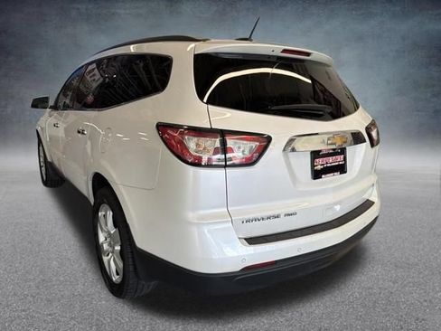 Used 2017 Chevrolet Traverse LT w/ Style and Technology Package AWD/4WD image 10