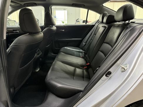 Used 2017 Honda Accord EX-L image 13