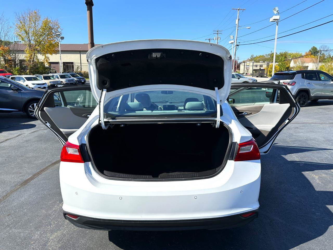 Used 2020 Chevrolet Malibu LS w/ Driver Confidence Package II FWD image 32