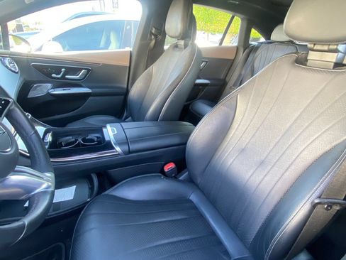 Used 2023 Mercedes-Benz EQE 500 4MATIC Sedan image 7