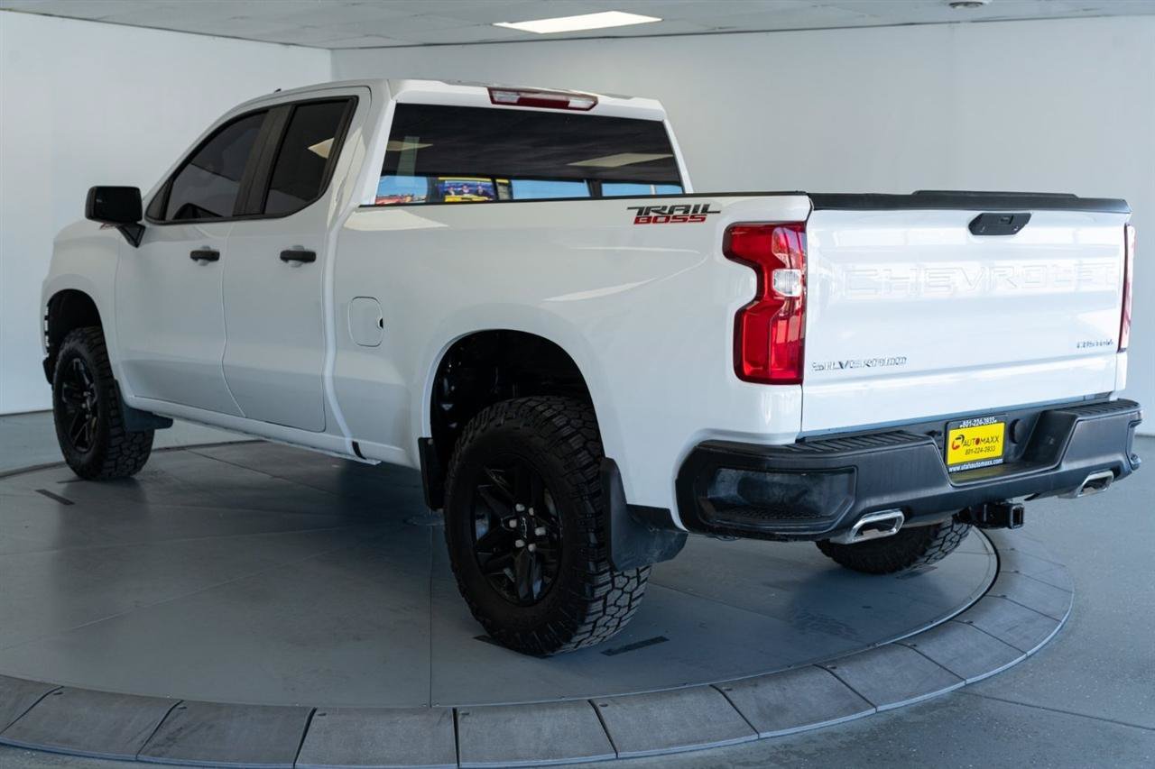 Used 2019 Chevrolet Silverado 1500 Custom Trail Boss w/ Custom Convenience Package AWD/4WD image 5