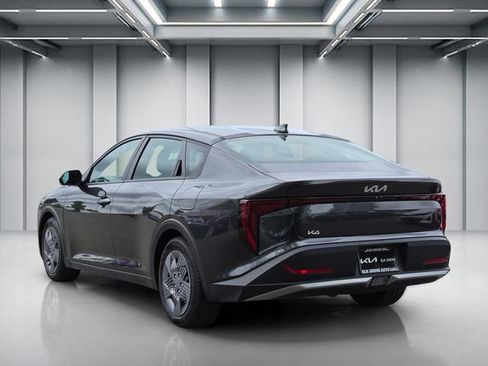 Certified 2025 Kia K4 FWD image 6