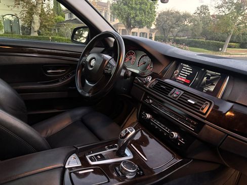 Used 2016 BMW 528i Sedan image 11
