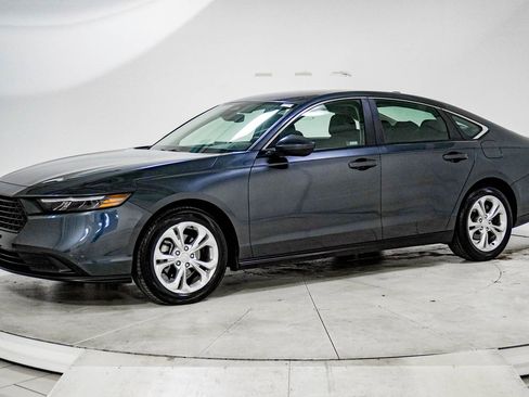 Used 2023 Honda Accord LX image 4