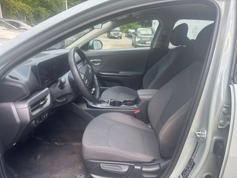 Used 2025 Kia K4 FWD image 30
