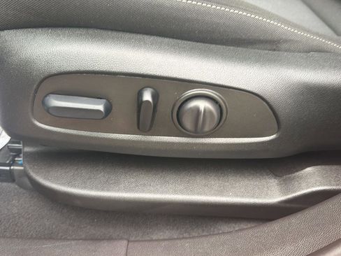 Used 2024 Chevrolet Blazer LT w/ Convenience Package image 15