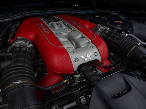 Certified 2021 Ferrari 812 GTS RWD image 45