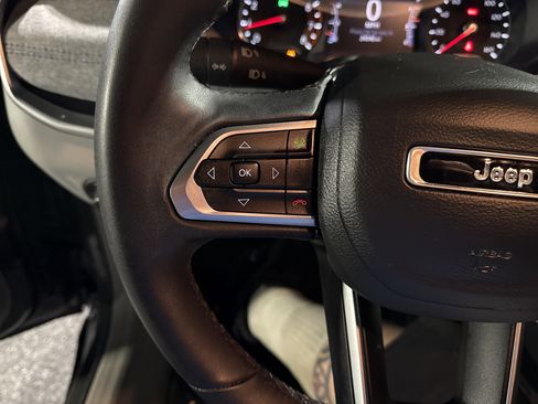 Used 2023 Jeep Compass Latitude w/ Convenience Group image 22