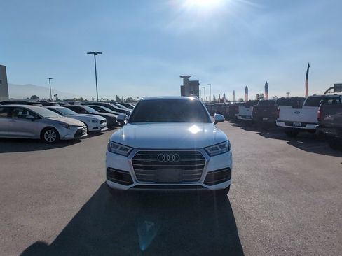 Used 2018 Audi Q5 2.0T Premium Plus w/ Premium Plus Package AWD/4WD image 4