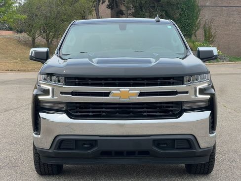 Used 2022 Chevrolet Silverado 1500 LT AWD/4WD image 36