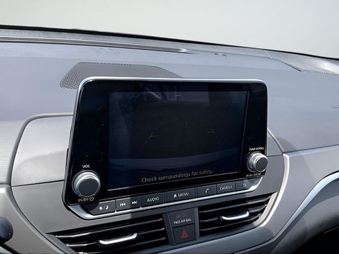 Certified 2025 Nissan Altima 2.5 SR AWD/4WD image 13