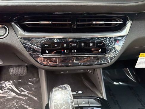 New 2026 Buick Envista Avenir FWD image 25