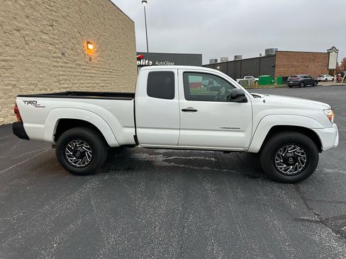 Used 2013 Toyota Tacoma 4x4 Access Cab V6 image 6