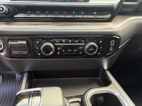 Used 2023 Chevrolet Silverado 1500 LTZ w/ LTZ Premium Package AWD/4WD image 28