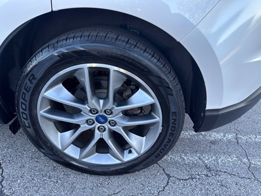 Certified 2017 Ford Edge Titanium w/ Equipment Group 301A FWD image 48