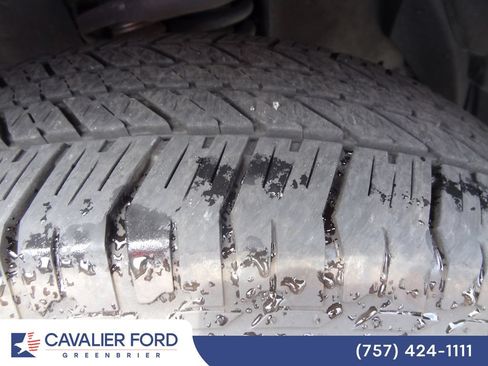 Used 2019 Toyota 4Runner SR5 AWD/4WD image 15