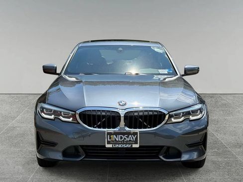 Used 2022 BMW 330i xDrive Sedan w/ Premium Package 2 AWD/4WD image 8