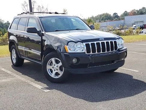 Used 2005 Jeep Grand Cherokee Limited image 25