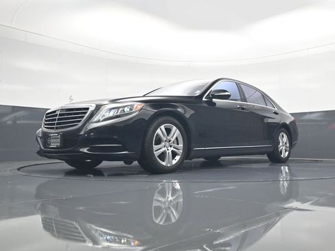 Used 2017 Mercedes-Benz S 550 4MATIC Sedan image 19