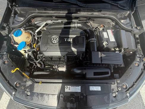 Used 2016 Volkswagen Jetta Sport FWD image 19