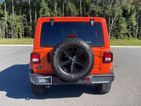 Used 2023 Jeep Wrangler Unlimited Sahara AWD/4WD image 6