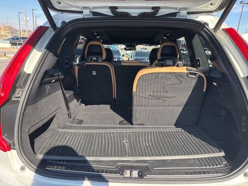 Used 2023 Volvo XC90 B6 Ultimate image 8