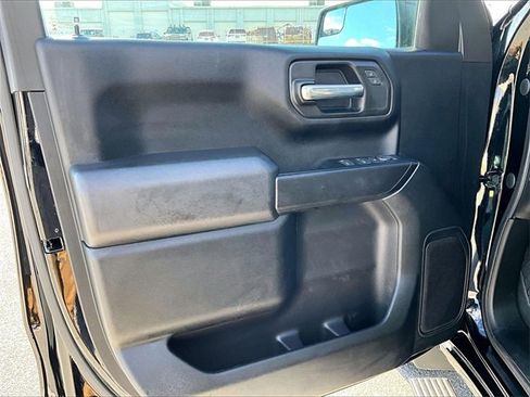 Used 2022 Chevrolet Silverado 1500 Custom image 9