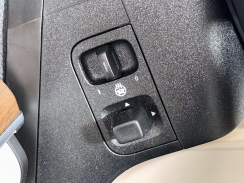 Certified 2025 Mercedes-Benz GLS 450 GLS 450 image 14