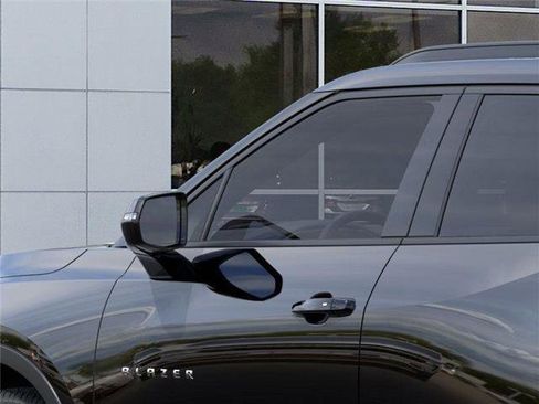 Used 2022 Chevrolet Blazer LT image 27