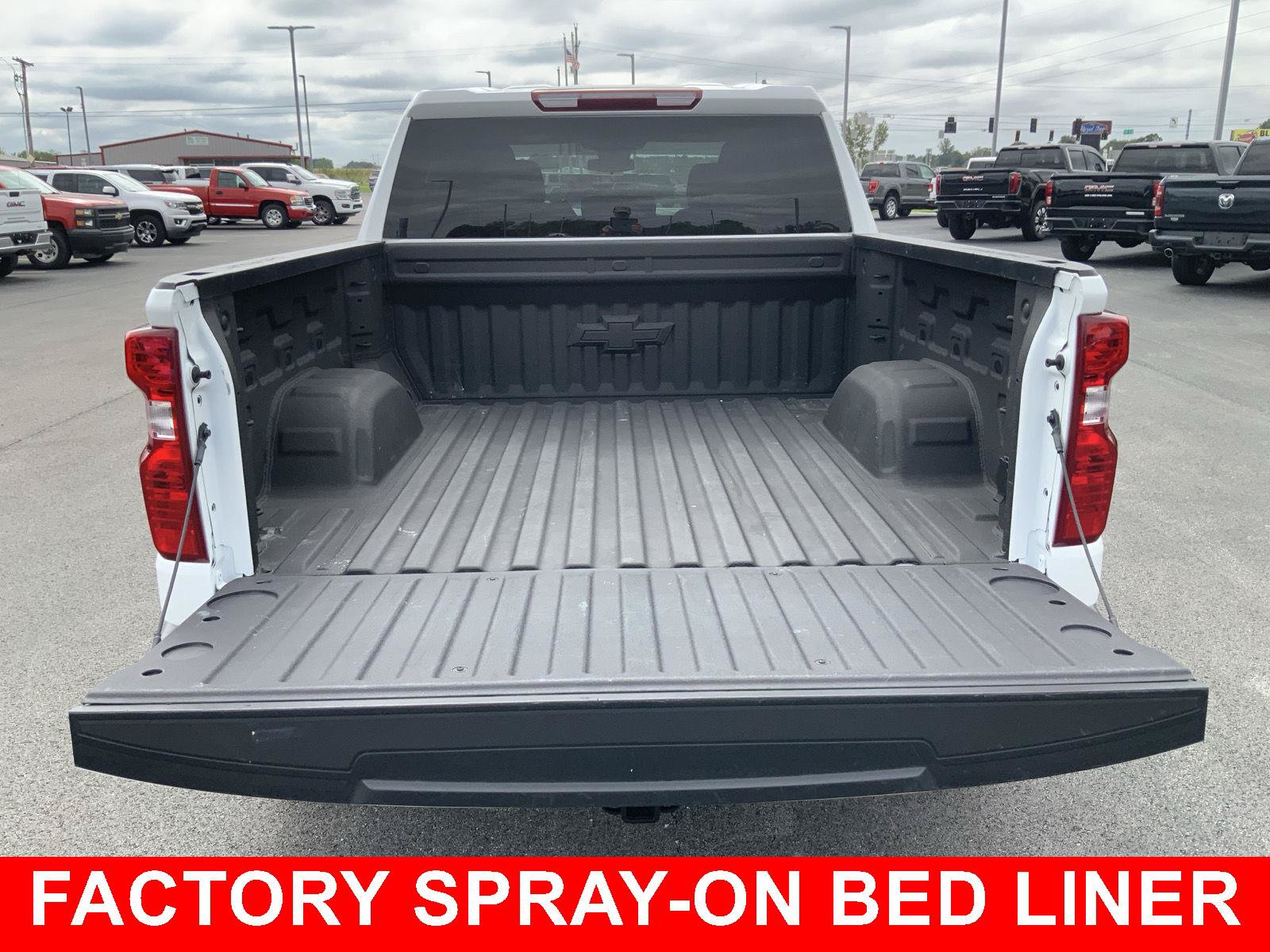 Used 2026 Chevrolet Silverado 1500 LT w/ Z71 Off-Road Package AWD/4WD image 11