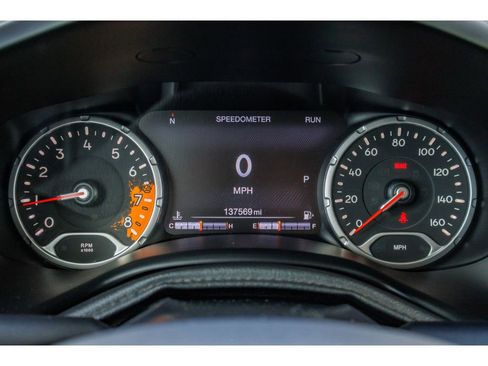 Used 2016 Jeep Renegade Trailhawk AWD/4WD image 22