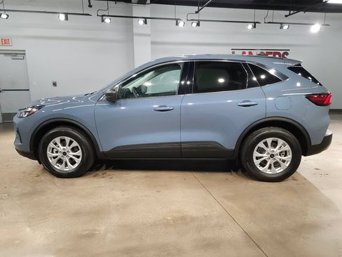 Used 2024 Ford Escape Active AWD/4WD image 4