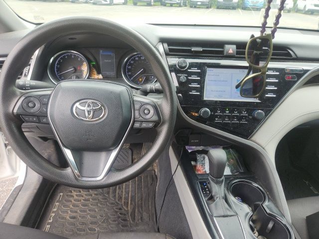 Used 2019 Toyota Camry LE w/ Convenience Package FWD image 13