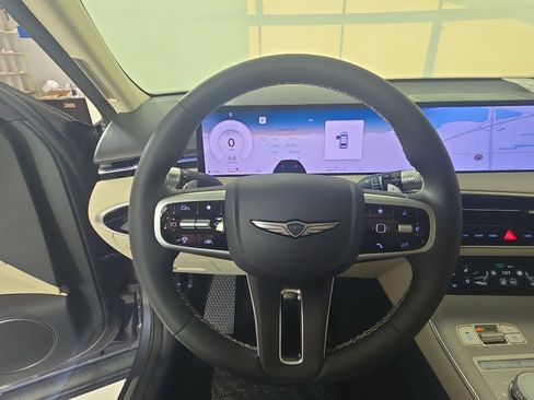 New 2026 Genesis GV70 2.5T Advanced AWD/4WD image 16