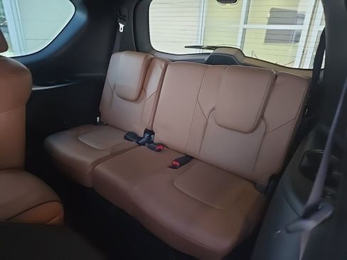 Used 2023 INFINITI QX80 Sensory w/ Cargo Package image 9