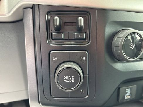 Used 2023 Ford F150 XLT image 26