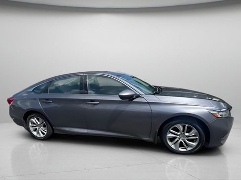 Used 2018 Honda Accord LX image 5