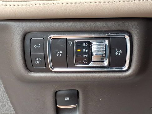 Used 2023 Lincoln Nautilus AWD image 15