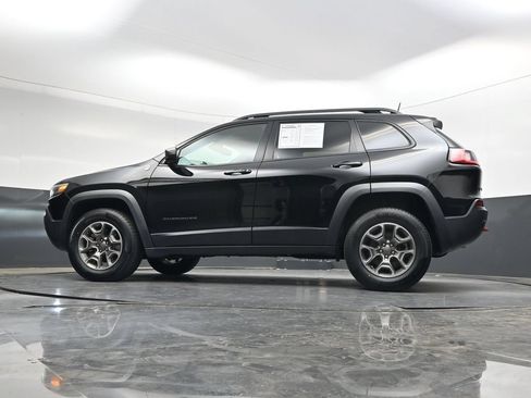 Used 2021 Jeep Cherokee Trailhawk AWD/4WD image 46