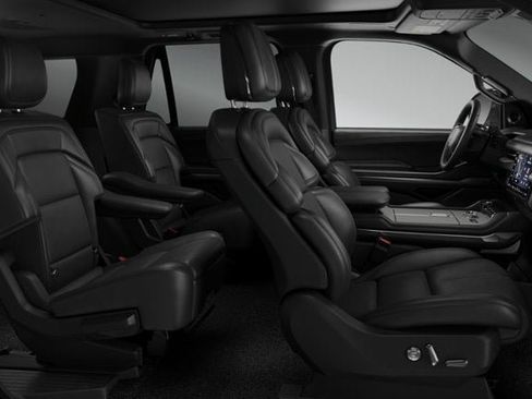 New 2026 Lincoln Navigator Reserve AWD/4WD image 28