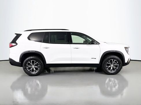 New 2026 GMC Acadia AT4 image 8
