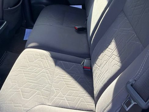 Used 2017 Toyota Tacoma TRD Sport w/ Tow Package (A/T) AWD/4WD image 7