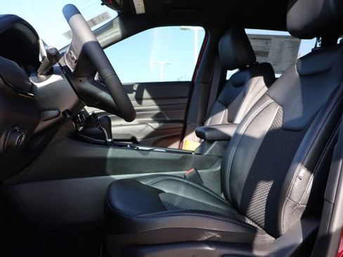 New 2026 Jeep Compass Latitude AWD/4WD image 10