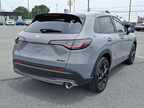 Certified 2025 Honda HR-V Sport image 6