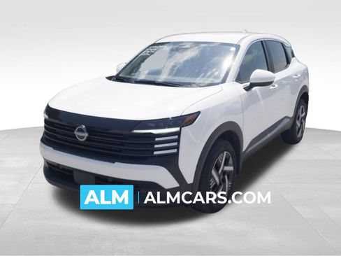 Used 2025 Nissan Kicks SV FWD image 1