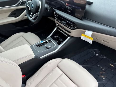 New 2025 BMW i4 eDrive40 w/ M Sport Package image 17