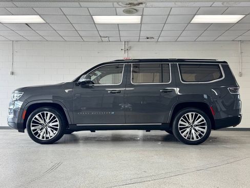 Certified 2022 Jeep Grand Wagoneer Series III AWD/4WD image 6