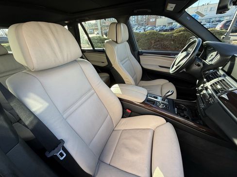 Used 2011 BMW X5 xDrive35i image 42