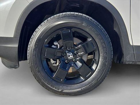 Used 2025 Honda Ridgeline Black Edition image 22