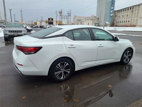 Used 2021 Nissan Sentra SV image 6